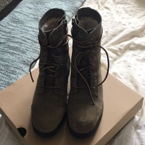 UGG hiking.m boots with Sherpa lining